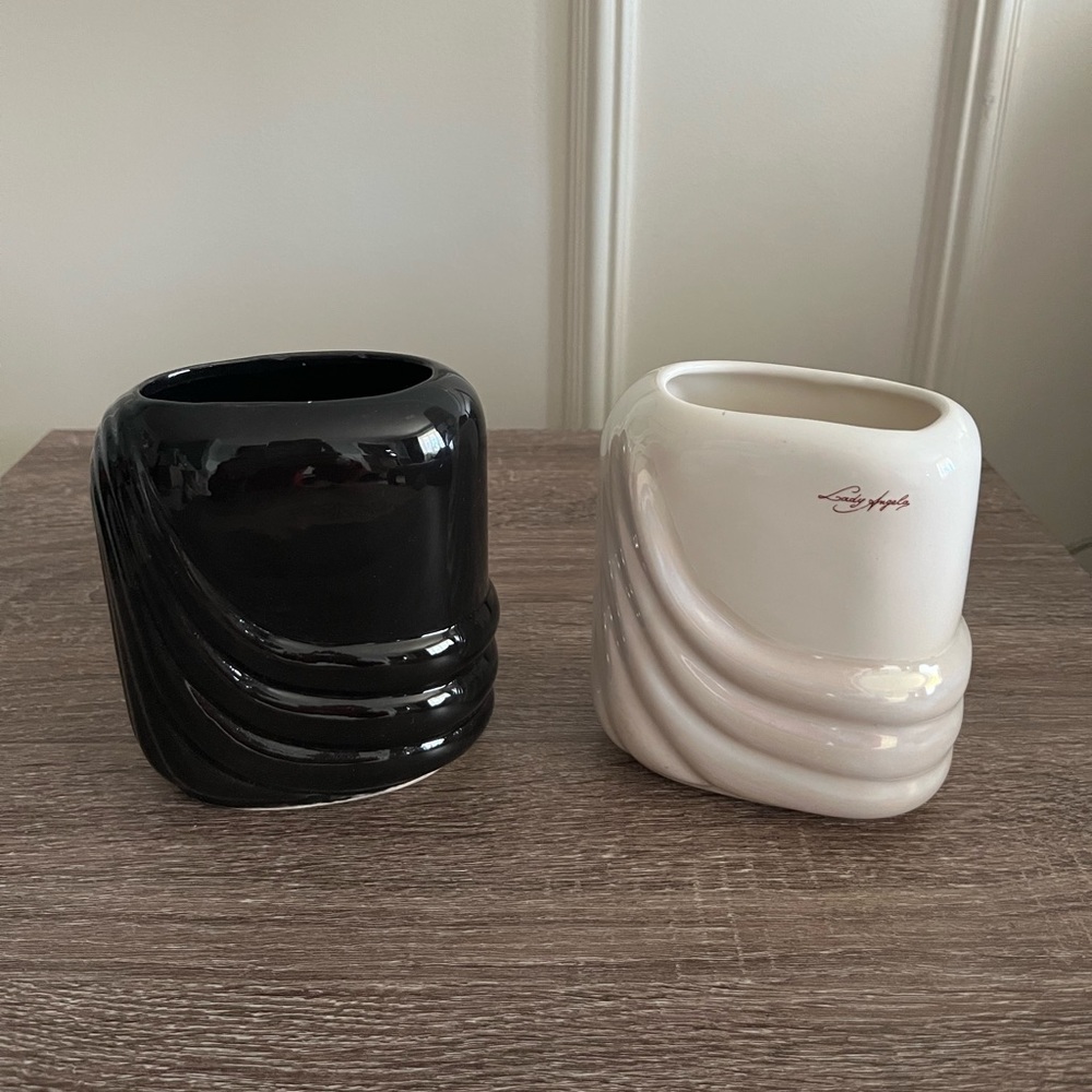 Matching pair of Vintage 80’s vases black and white